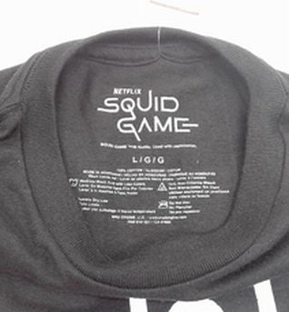 Load image into Gallery viewer, Netflix Squid Games Large Black Shirt
