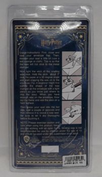 Load image into Gallery viewer, Universal Studios The Wizarding World of Harry Potter Hufflepuff Wax &amp; Seal Kit
