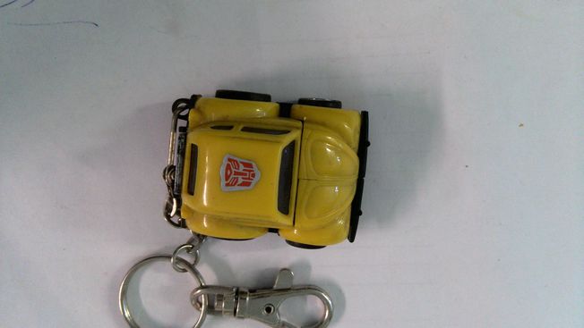 Load image into Gallery viewer, Transformers G1 Autobot Bumblebee Keychain 2001 Hasbro
