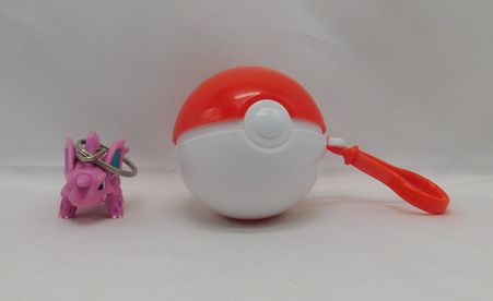 Load image into Gallery viewer, 1999 Burger King Kids&#39; Meal Toy Pokemon Movie Nidoran Key Chain (Pre-Owned)
