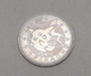 Load image into Gallery viewer, Pokemon Collectible Pikachu Metal Coin Nintendo/CR/GF Wizards 2000
