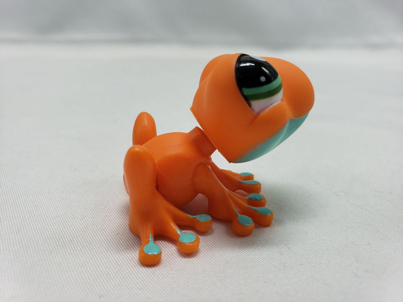 Load image into Gallery viewer, LPS Littlest Pet Shop Frog #1570
