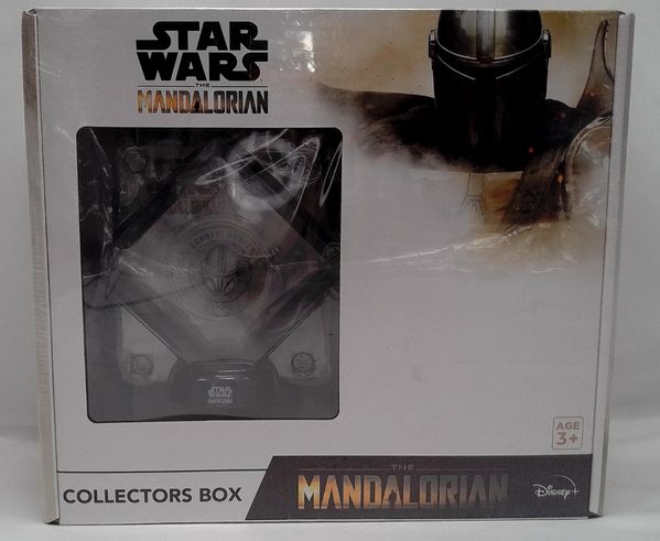 Load image into Gallery viewer, Disney Star Wars The Mandalorian Limited Edition Collectors Box Set
