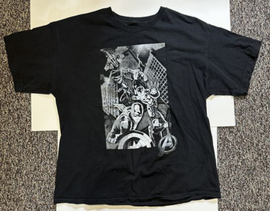 Load image into Gallery viewer, Marvel Avengers Age of Ultron Shirt Size XL Color Black
