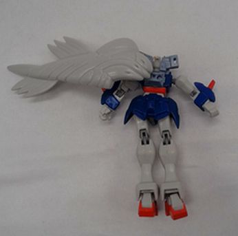 Load image into Gallery viewer, 2002 BANDAI GUNDAM MOBILE SUIT BATTLE WING ZERO LOOSE ACTION FIGURE

