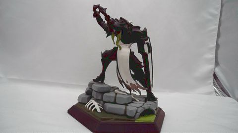 Blizzard Legends Diablo Crusader Statue