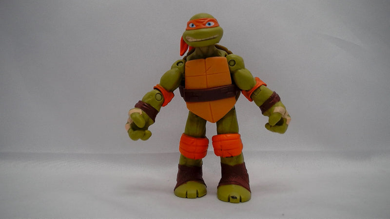 Load image into Gallery viewer, Michelangelo Jokester &amp; Hard-Hitting Nunchuk Hero TMNT (Loose Figure)
