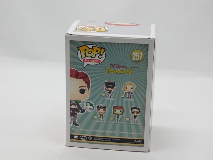 Load image into Gallery viewer, Funko Pop! DC Comics Bombshells Duela Dent Hot Topic Exclusive #257
