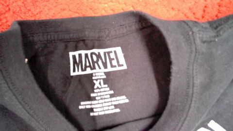 Marvel The Amazing Spiderman/Venom Shirt Size XL Color Black