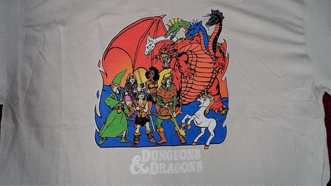 Dungeons and Dragons  White Shirt Size 2xl