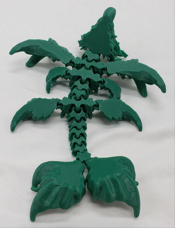 Load image into Gallery viewer, Articulated baby coral reef dragon
