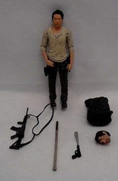 Load image into Gallery viewer, AMC McFarland Toys The Walking Dead Glenn Rhee Action Figure 6&quot; Series 5 Loose
