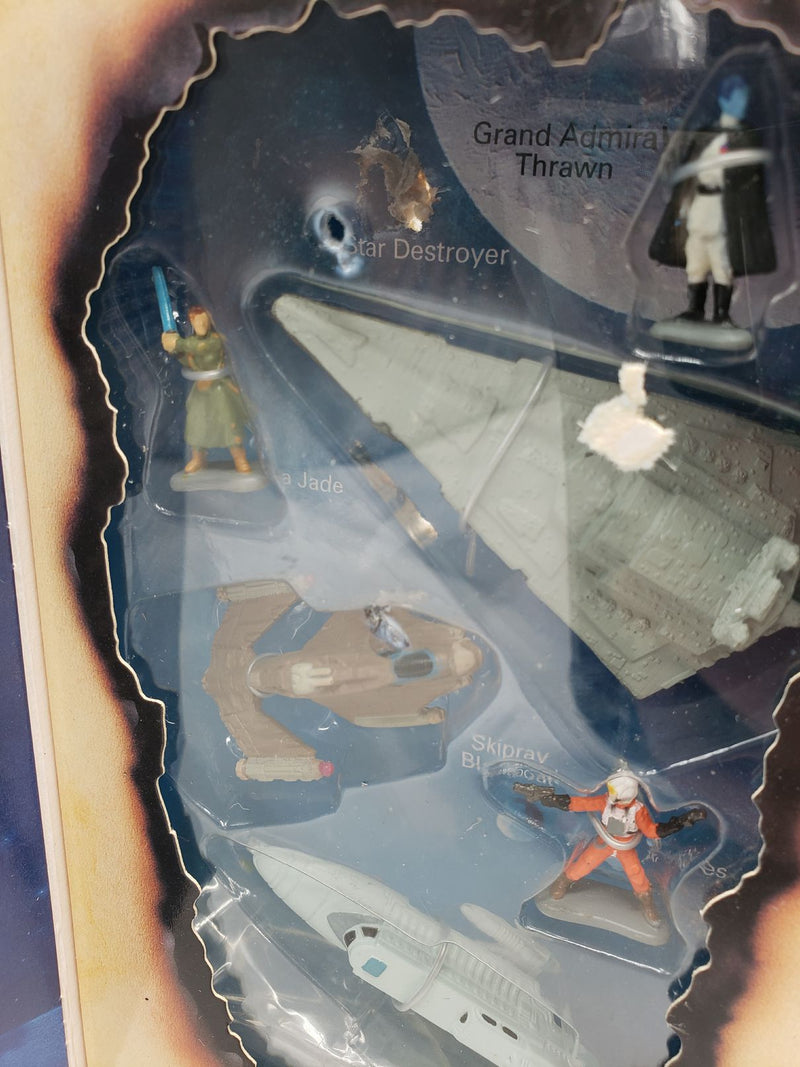 Load image into Gallery viewer, Galoob Micro Machines Star Wars Heir To The Empire Epic Collection 1 / Damaged
