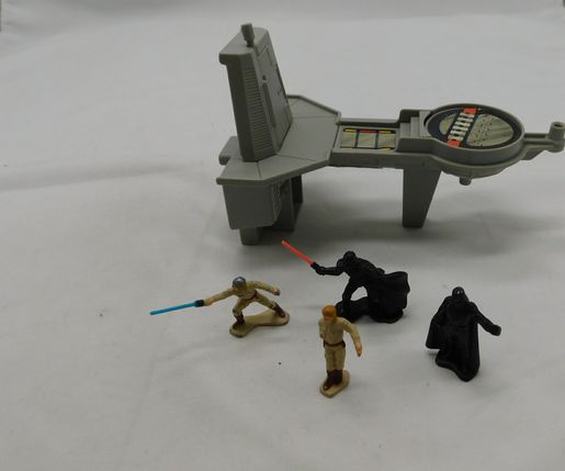 Load image into Gallery viewer, Vintage 1982 Star Wars Micro Collection Bespin Gantry Playset Complete w/Figures
