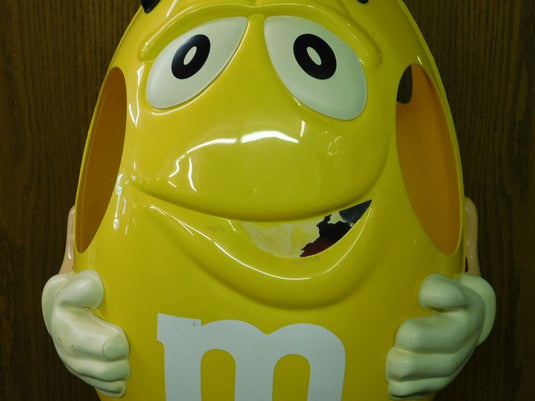 M&M Character Collectible Yellow Peanut Store Display 41 on Wheels 2004
