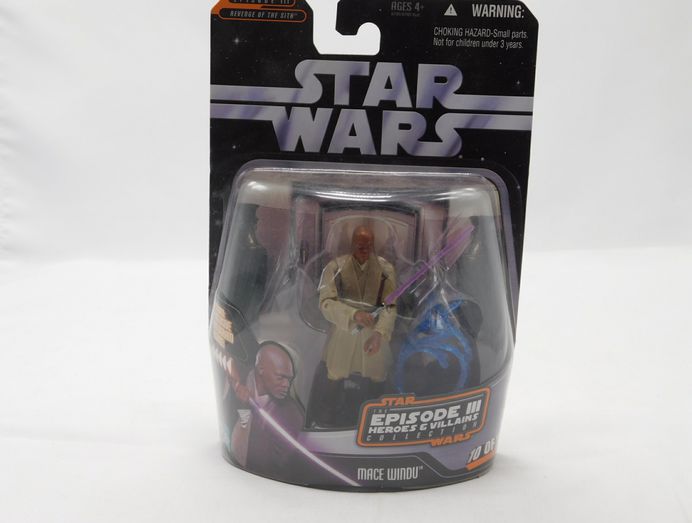 Load image into Gallery viewer, New 2006 Hasbro Star Wars Episode III Heroes Villains 3.75&quot; Mace Windu Sealed
