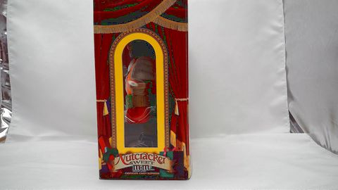 Load image into Gallery viewer, M&amp;M&#39;s Nutcracker Orange Variant Candy Dispenser Limited Edition (Pre-Owned)
