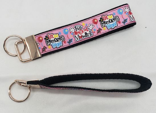 Load image into Gallery viewer, Magical 5 inch wristlet keychain
