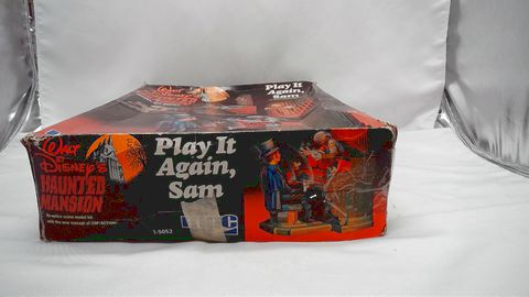 Load image into Gallery viewer, MPC Disney Haunted Mansion Play It Again Sam 1-5052 1974
