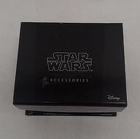 Load image into Gallery viewer, Lucasfilm Star Wars Palladium Yoda Cufflinks
