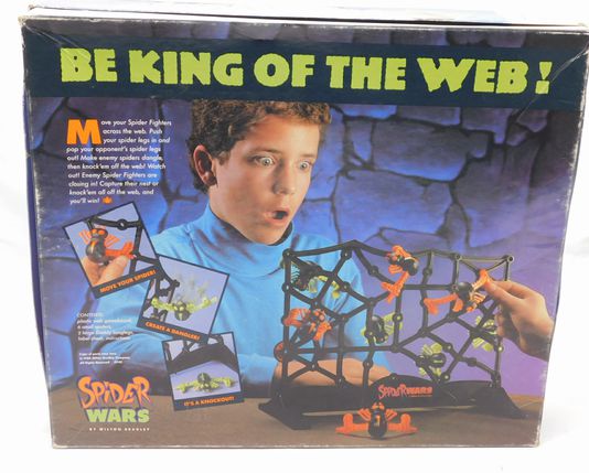 Load image into Gallery viewer, Milton Bradley Spider Wars Game 1988 Complete Vintage Halloween Board Game
