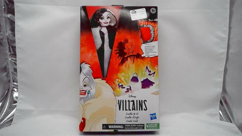 Load image into Gallery viewer, Disney Villains Hasbro CRUELLA DE VIL Fashion Doll BRAND NEW 2022!
