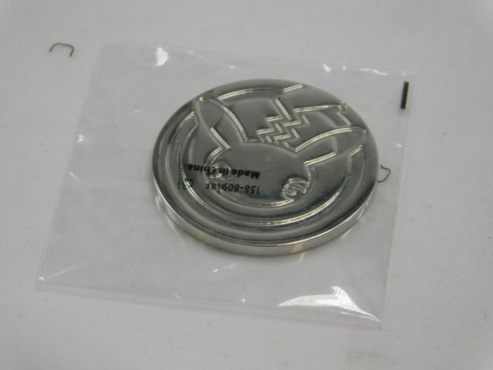 Load image into Gallery viewer, Metal Pikachu coin - Pokemon Celebrations - Pokemon Center
