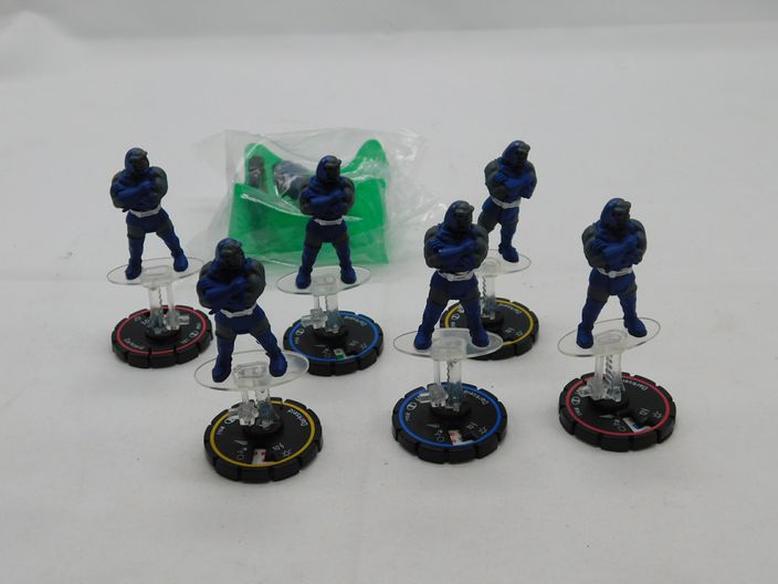 Load image into Gallery viewer, Heroclix and Mage Knight Bulk Lot
